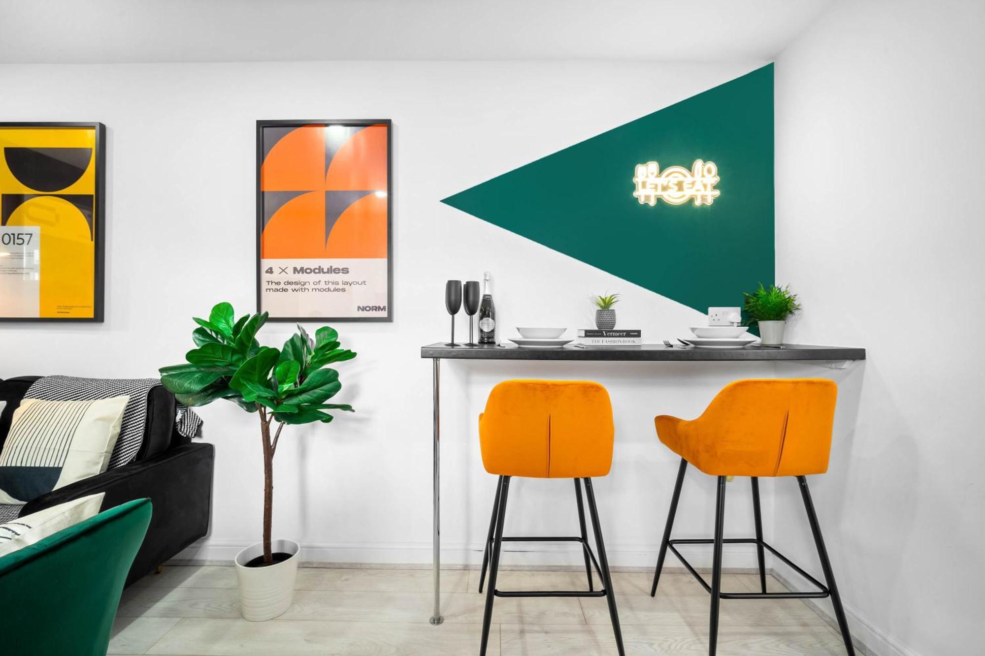Luxury 3 Bedroom Apartment - Terrace - Near City Centre - Wifi - Smart Tv 1Mr Birmingham Kültér fotó