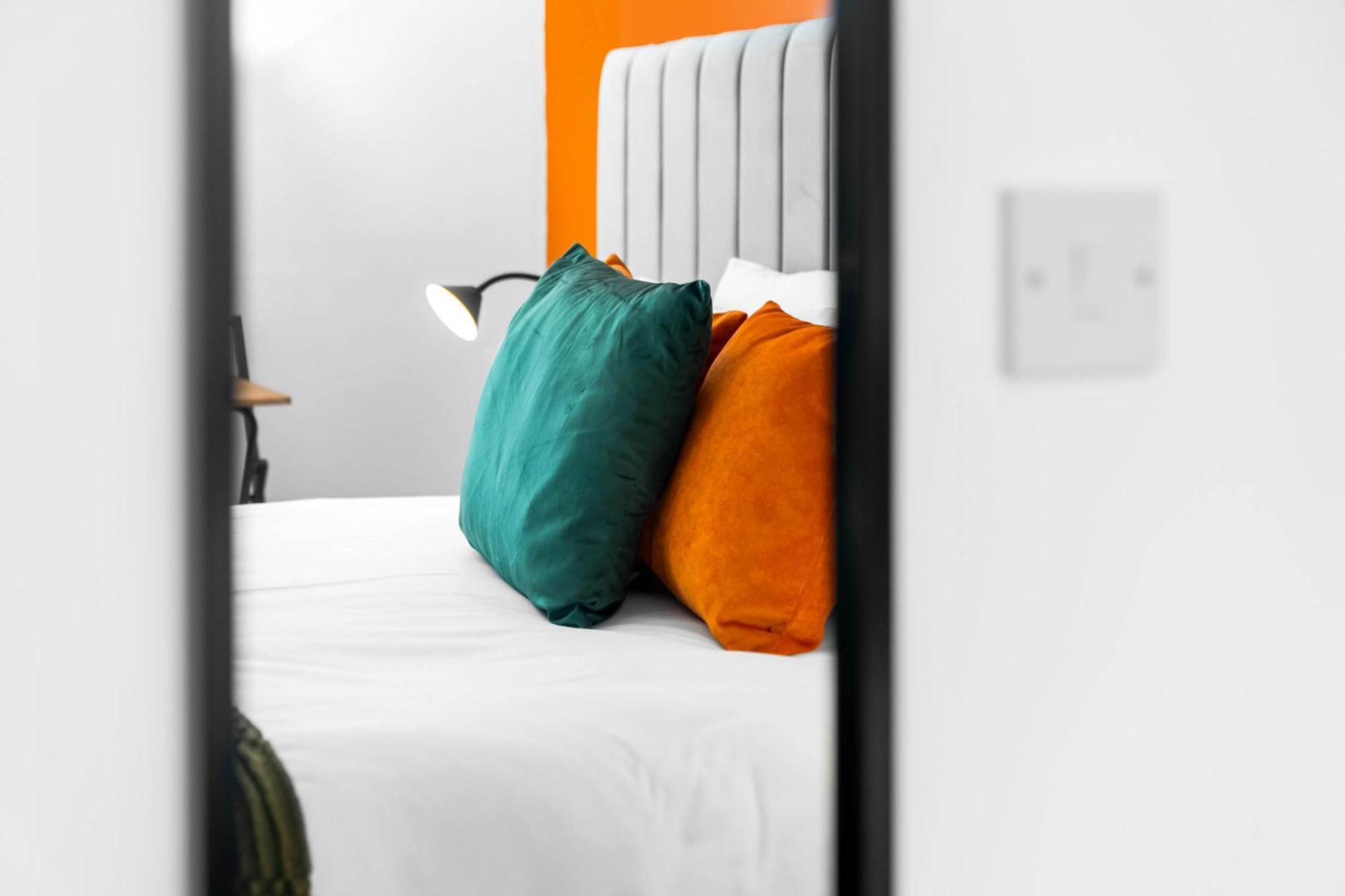 Luxury 3 Bedroom Apartment - Terrace - Near City Centre - Wifi - Smart Tv 1Mr Birmingham Kültér fotó