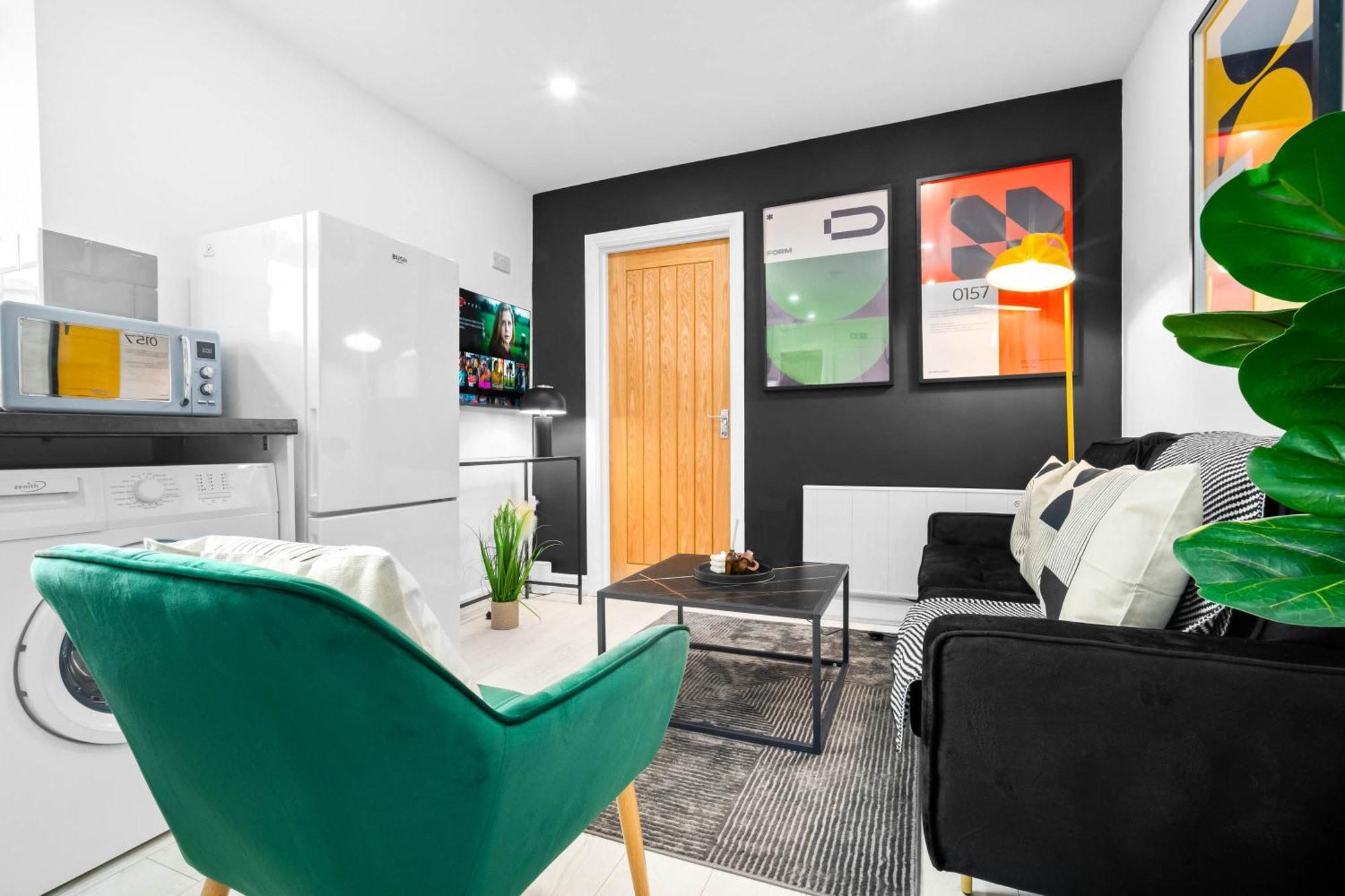 Luxury 3 Bedroom Apartment - Terrace - Near City Centre - Wifi - Smart Tv 1Mr Birmingham Kültér fotó